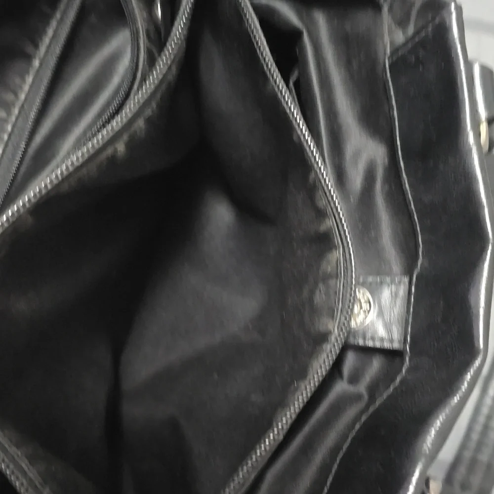 Ashley Coach Black Signature Shoulder Bag - Picture 8 of 10